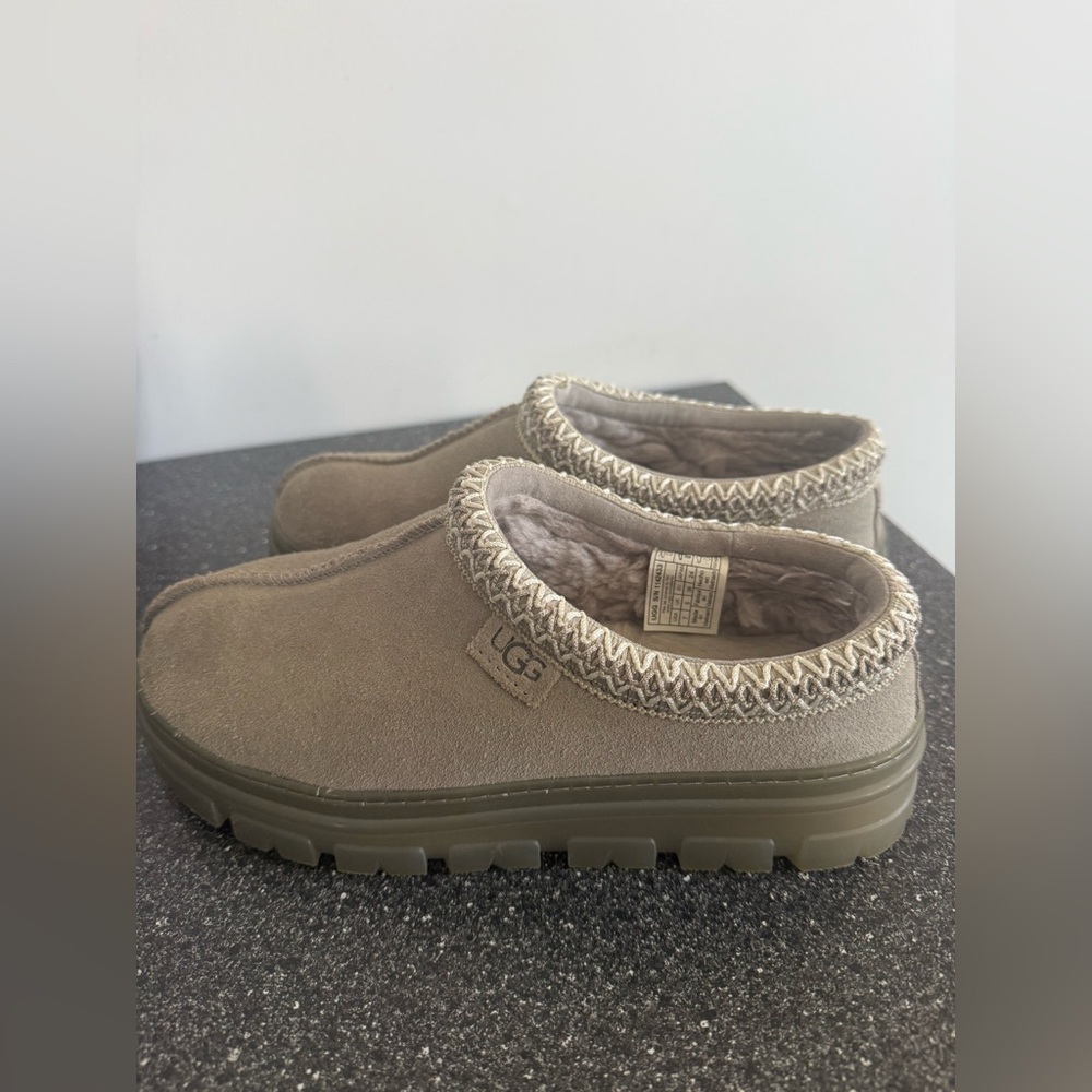 UGG Tasman Slippers